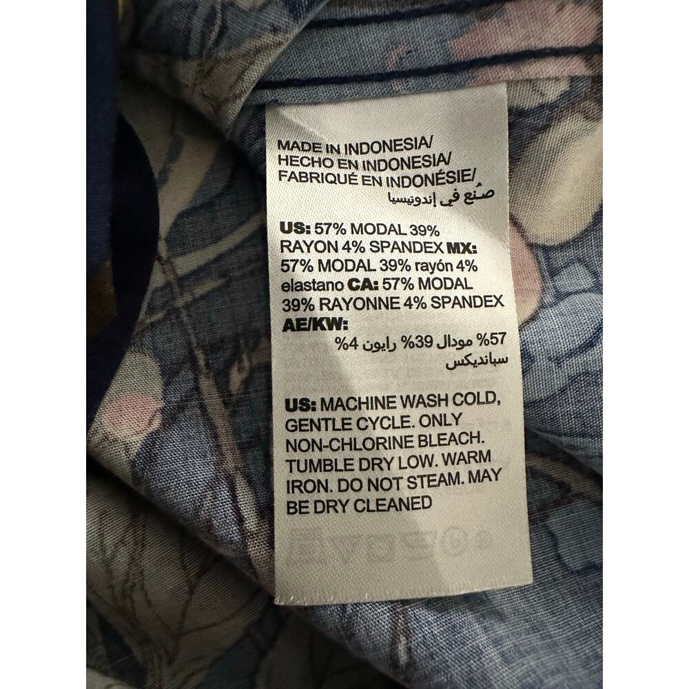 Chico's Easy Shirt in Nocturne navy size 2 - Picture 8 of 8